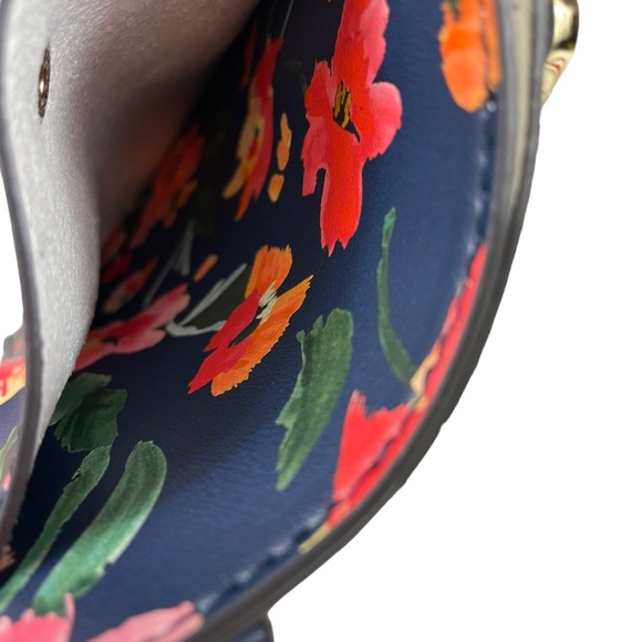 NWOT Nanette Lepore Floral Vegan Leather Crossbody Travel Passport Purse Pouch - Picture 11 of 14